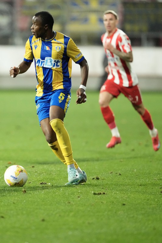 Photo 30.10.2025, 19 34 26_533x800