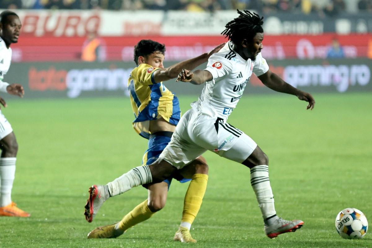 Friday Adams_1200x800